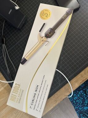 Hot Tools 1" Curling Iron - Gold and Black